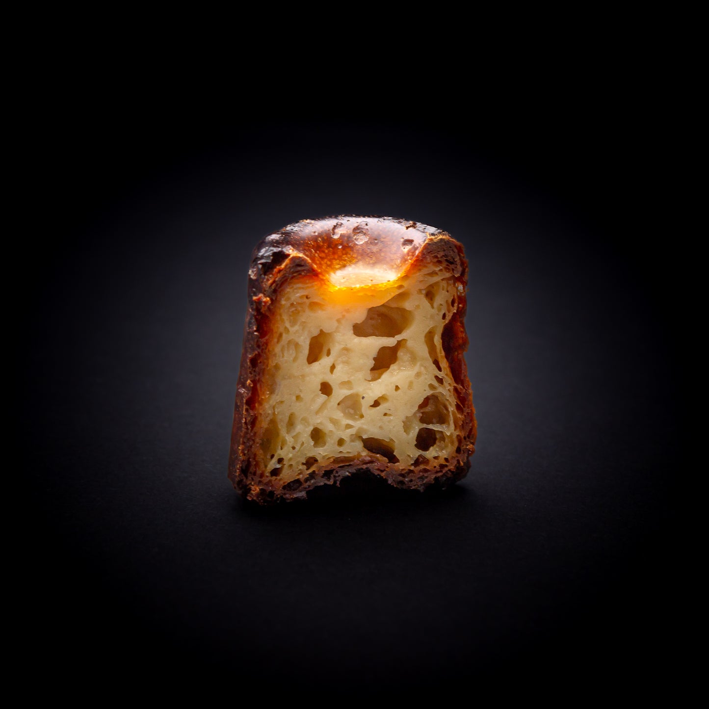 Canelés de Bordeaux