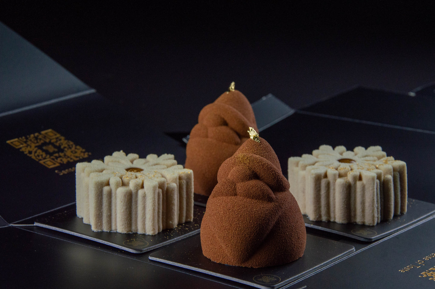 Xmas 4er Törtchenbox mit Santa Claus & Schneeflocke